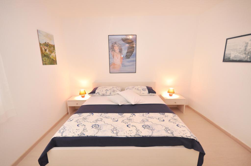 Apartments Zorka Leko Omiš Zimmer foto